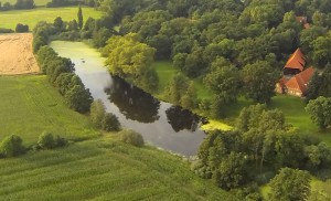 Luftbild vom Oterser See an der Fährstraße - im August 2014 - seither hat sich die Situation weiter verschlechtert.